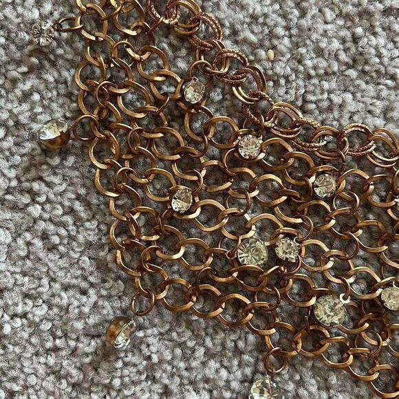 Vintage gold and stoned lace chain statement necklace - Picture 2 of 3